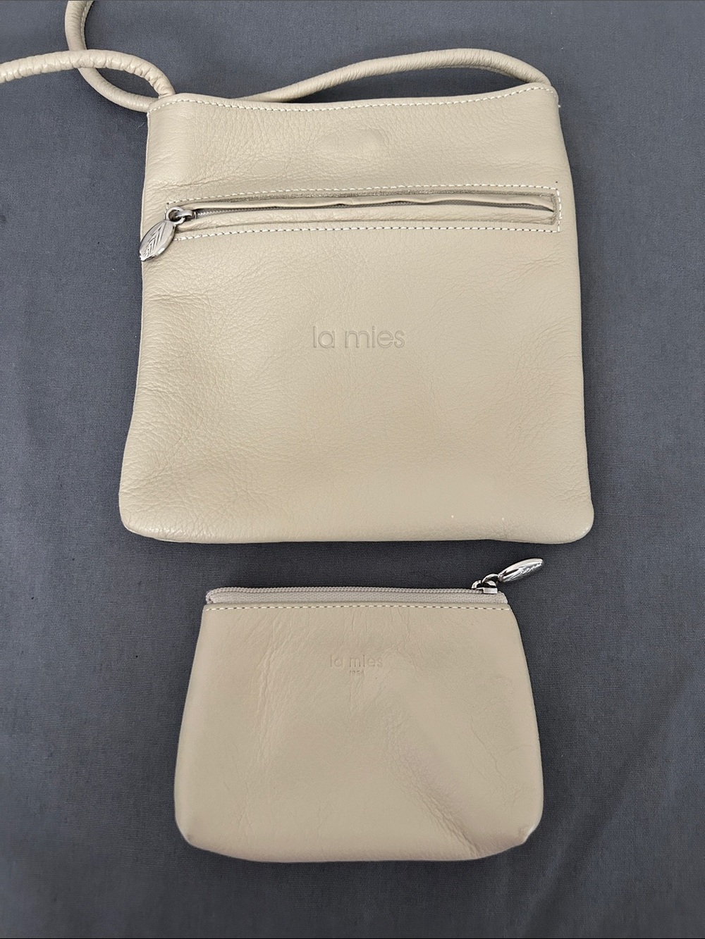 La Mies (Spain) Vintage Cream Leather Crossbody Bag with Coin Pouch